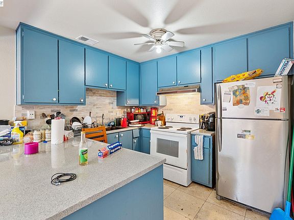 3rd image of 10997 Hirschfeld Way