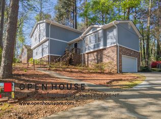 215 Hauteur Pl, Lilburn, GA 30047