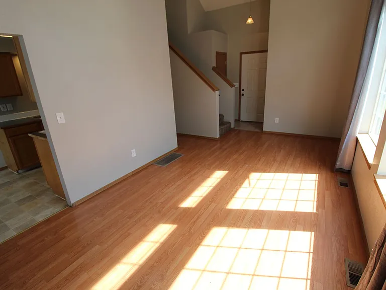 2217 N Hamilton St — Photo 25