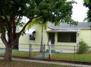 5715 Garden Ave, West Palm Beach, FL 33405