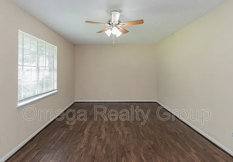 5209 Goldmar Dr — Photo 7