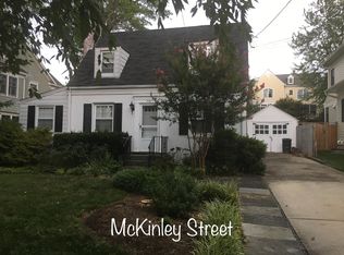 5607 McKinley St, Bethesda, MD 20817