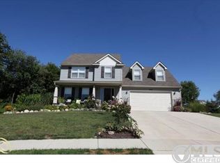 858 Dewars St, Howell, MI 48843