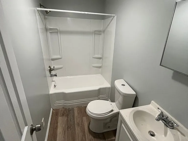 37 N Clinton St — Photo 9