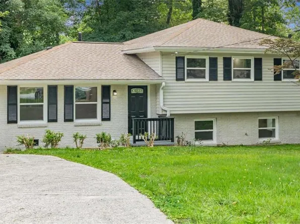 5678 Deerfield Ct S, Atlanta, GA 30349