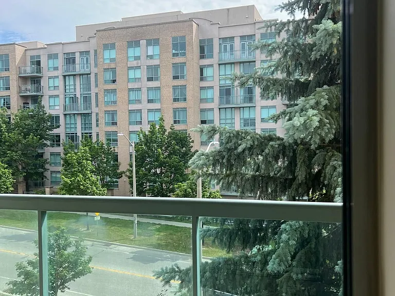 3 Ellesmere St #408 — Photo 7