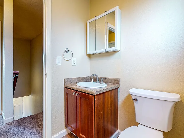 8045 Beverly Dr — Photo 5