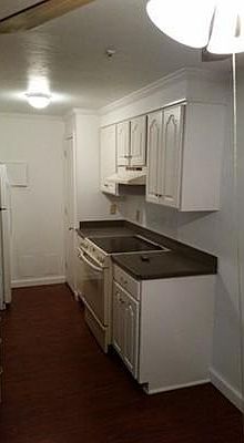3rd image of 300 River St Unit 6