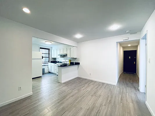 Rented by Ovation Properties, LLC | media 24