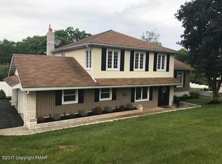 210 Oxford Cir, Stroudsburg, PA 18360