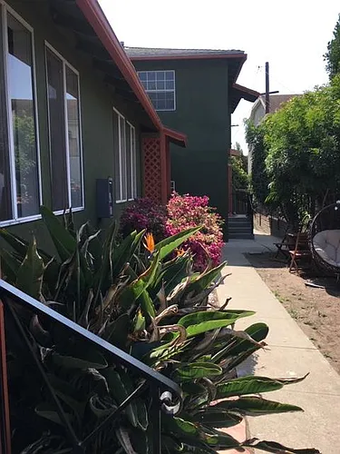 1112 Ocean Park Blvd Photo 1