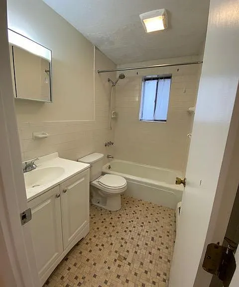 12 Cameron Ave #2 — Photo 8