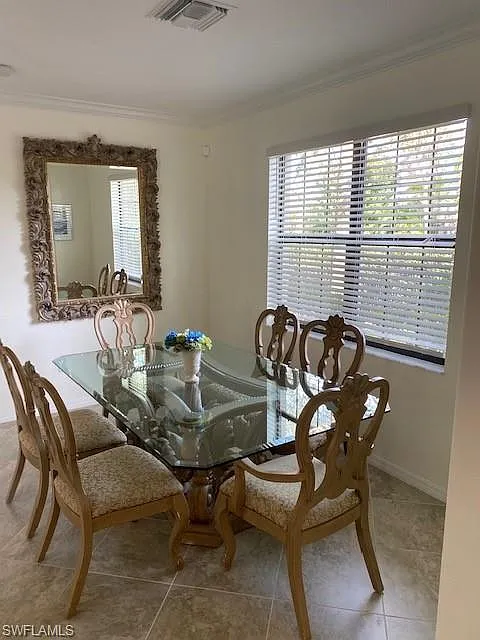 3 bed, 2.5 bath, 2022 sqft, $7,000 — Photo 3
