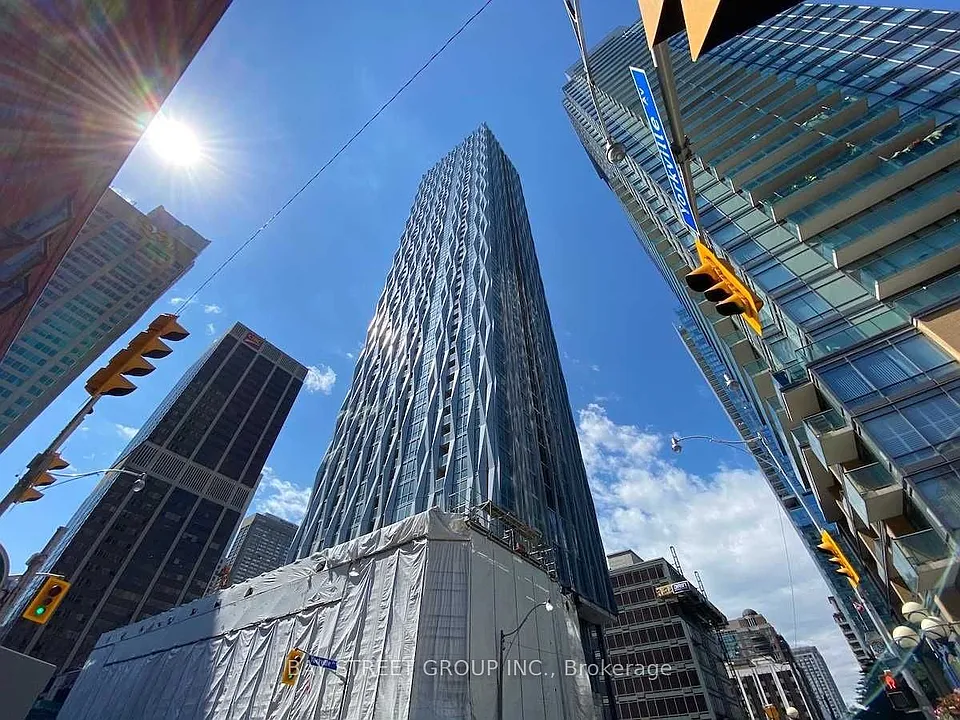 1 Yorkville Ave #4602