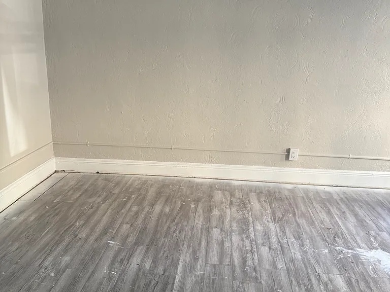353 Beech St #4 — Photo 3