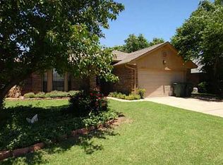 1717 Park Lane Dr, Edmond, OK 73003