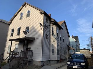 3 Plane St, Worcester, MA 01604