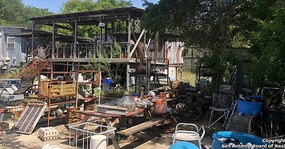 4th image of 656 E Borgfeld Dr