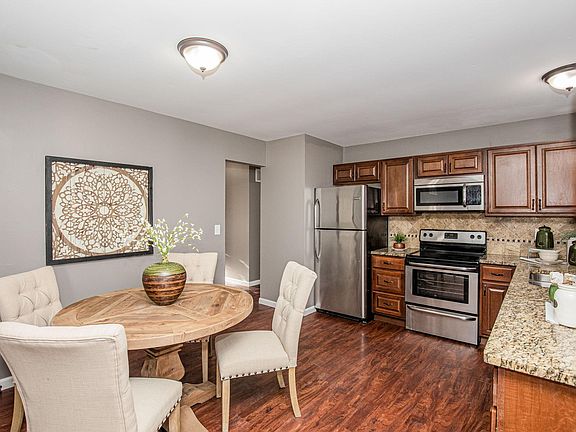 4th image of 1145 Borden Dr