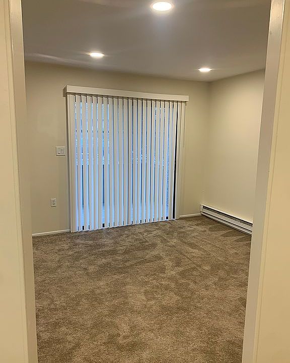 1st image of 14 E Pinecluster Cir #D