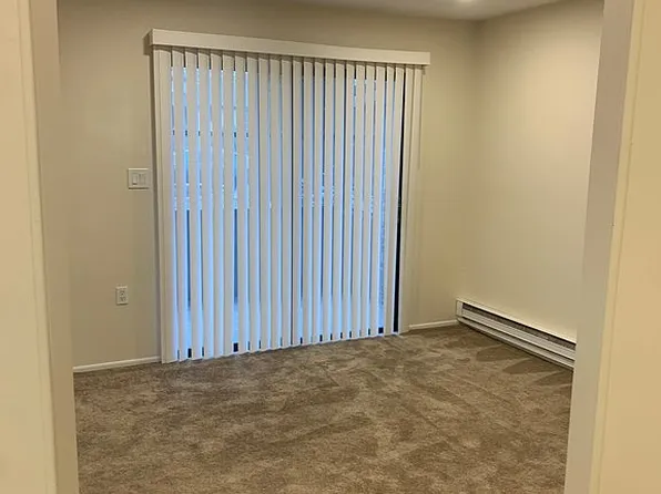 14 E Pinecluster Cir #D, Manalapan, NJ 07726