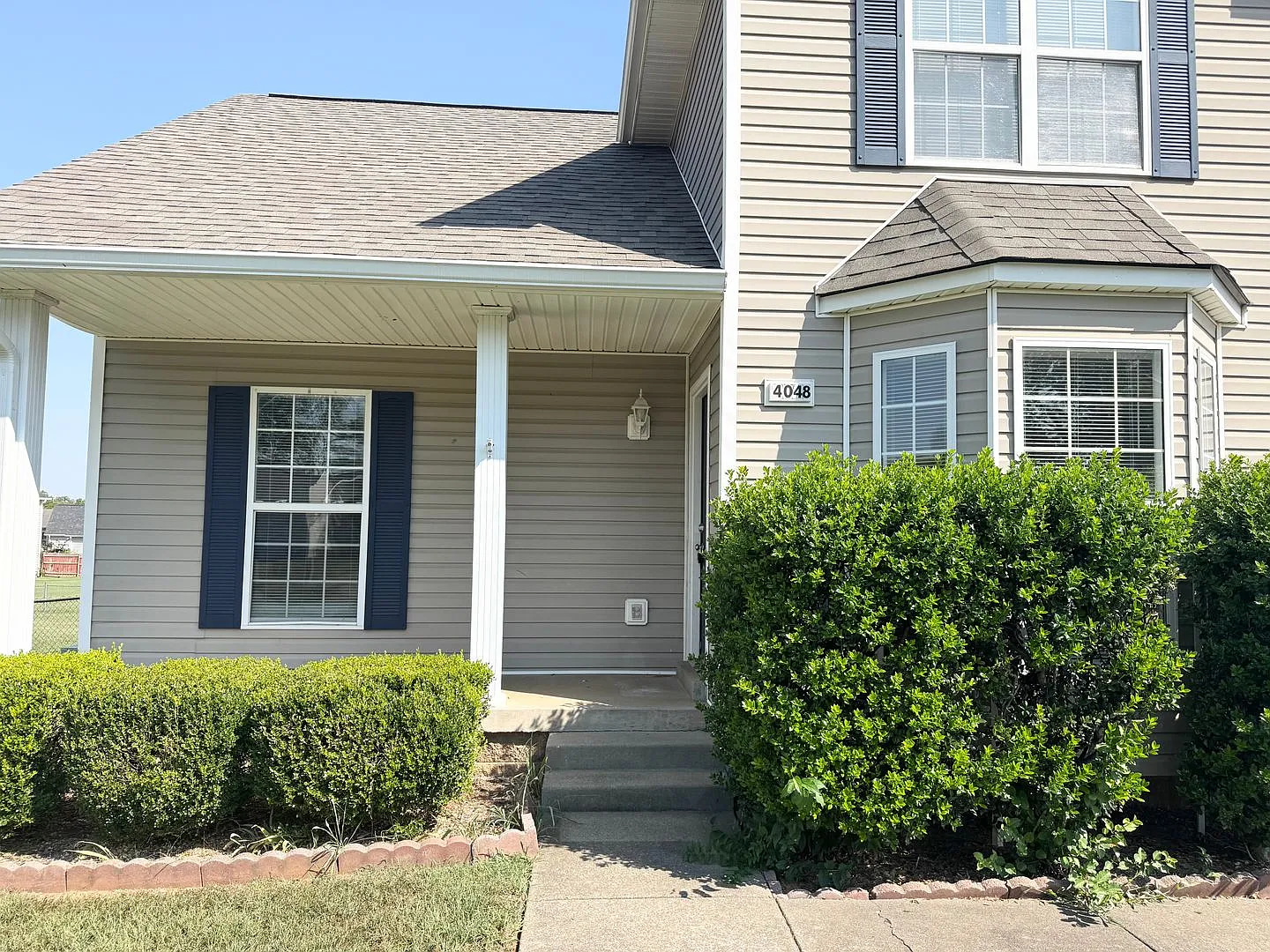 Big 4 Bedroom with Upstairs — Photo 4