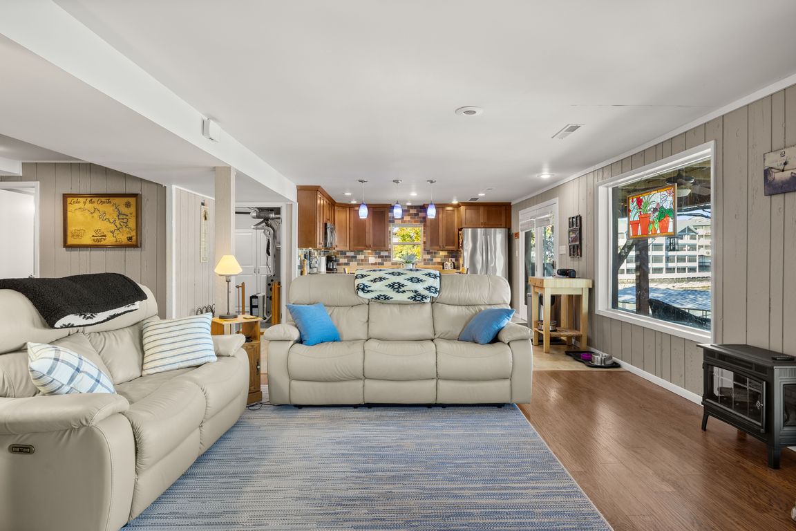 next background image