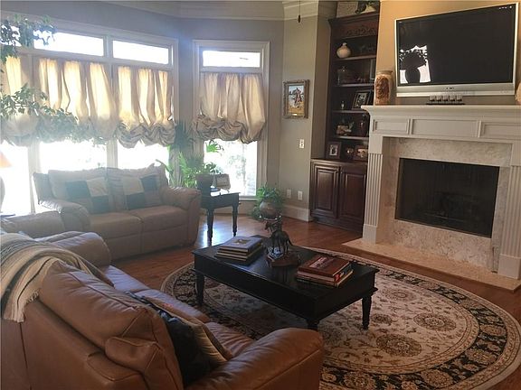 5th image of 4598 Broadwell Cir