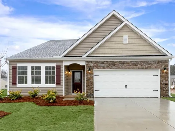 682 Starfall Rd, Graham, NC 27253