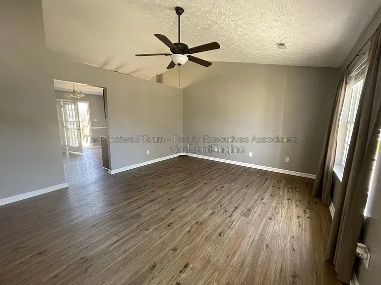 2139 Ember Brook Ln — Photo 6