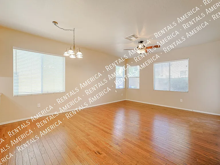 35101 N 30th Ln — Photo 7