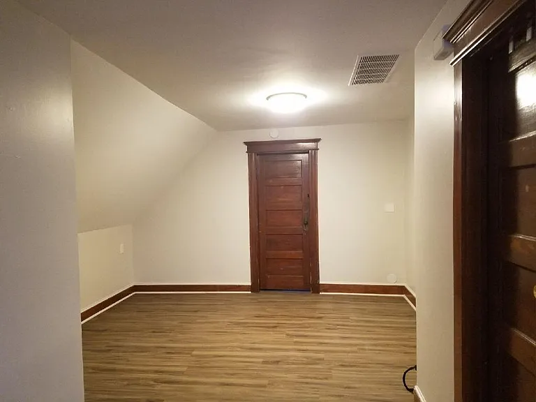 597 Park St #3 — Photo 9