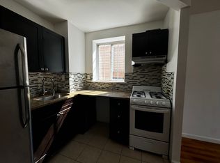 920 Dean Ave APT 1, Bronx, NY 10465