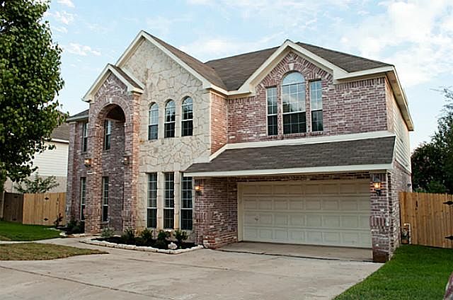 1st image of 5528 Thornberry Dr