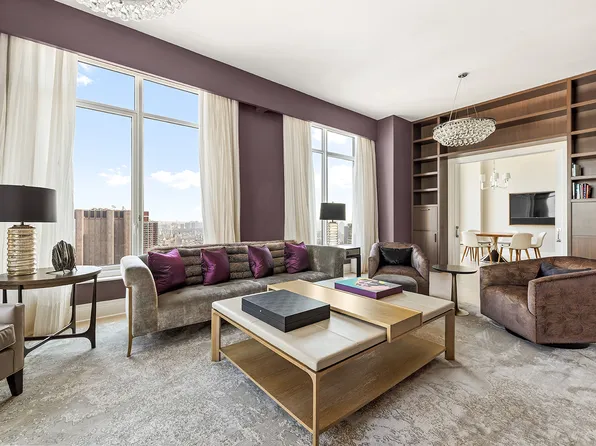 30 Park Place image 1 of 13