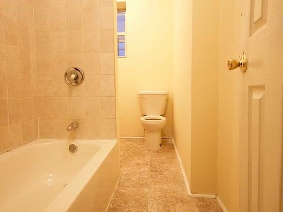 4th image of 2169 Pacific St APT 3A