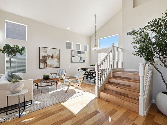 4th image of 1079 E JASPER Drive