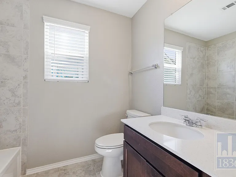 108 Wind Flower Ln — Photo 16