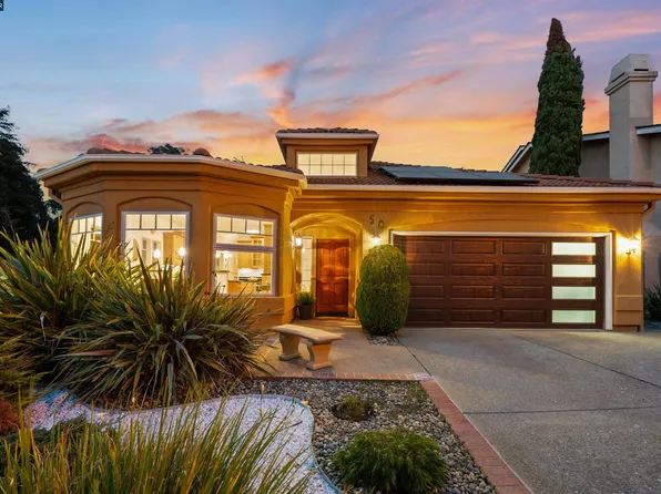 50 Sheridan Rd, Oakland, CA 94618