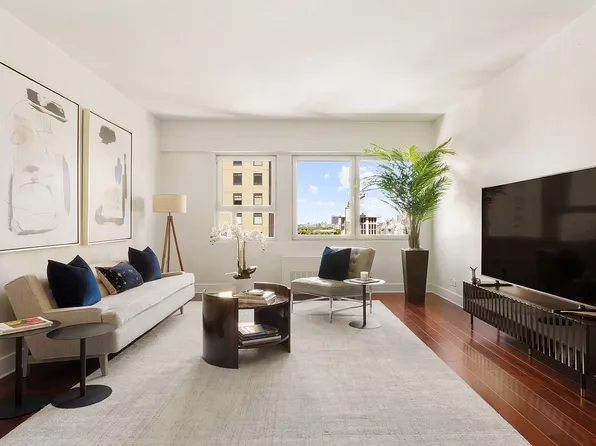 58 W 58th St APT 24B, New York, NY 10019