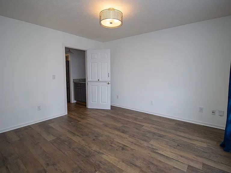1473 Legion Dr — Photo 8