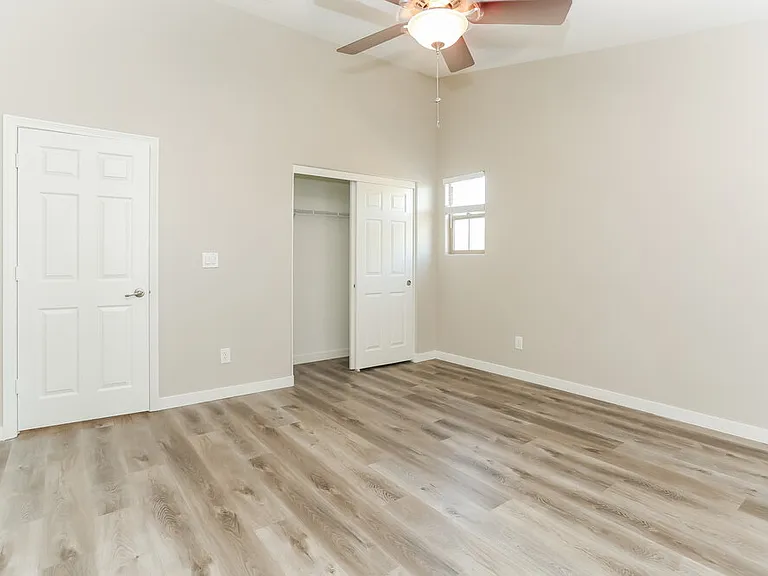 10813 Cape Shore Ave — Photo 8