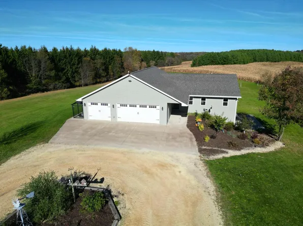 E10446 Mc Carty Rd, Readstown, WI 54652