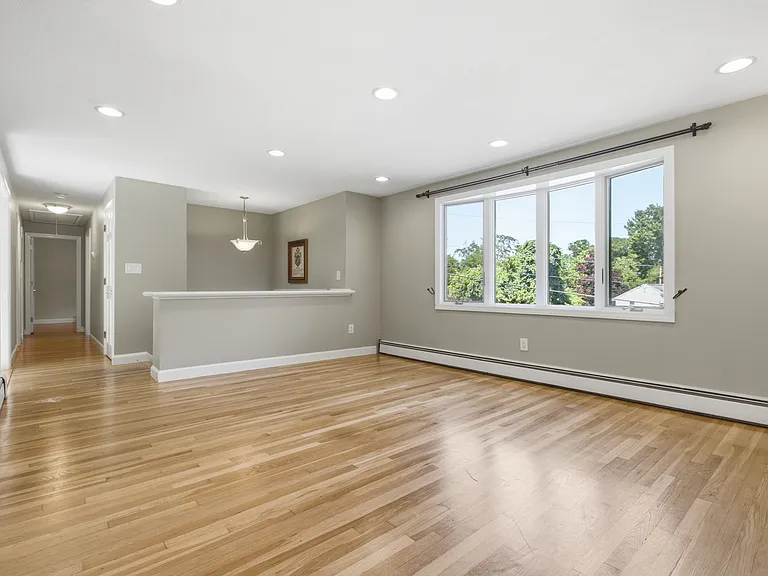 55 Robbie Rd — Photo 20