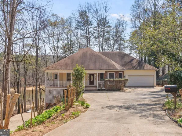 6982 Dee Ln, Murrayville, GA 30564