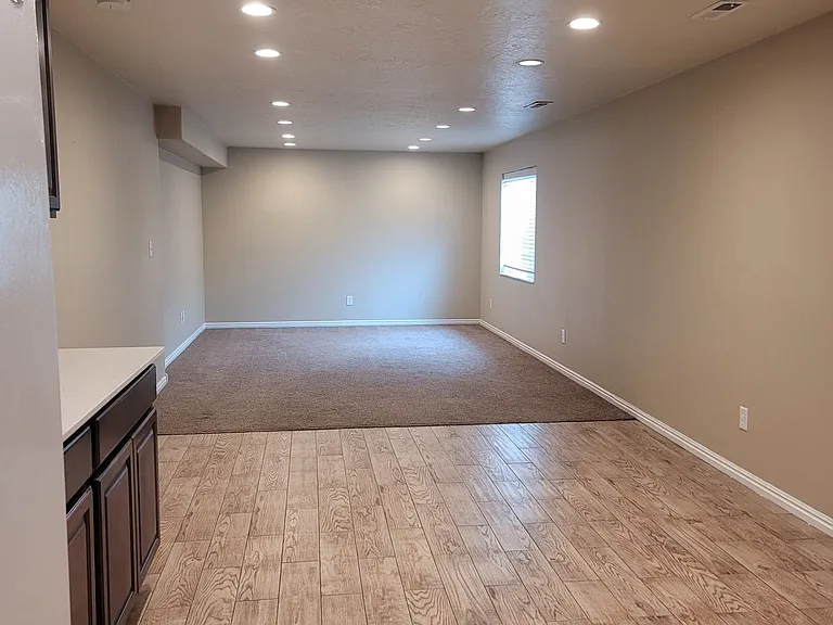 956 W Burro Way — Photo 17