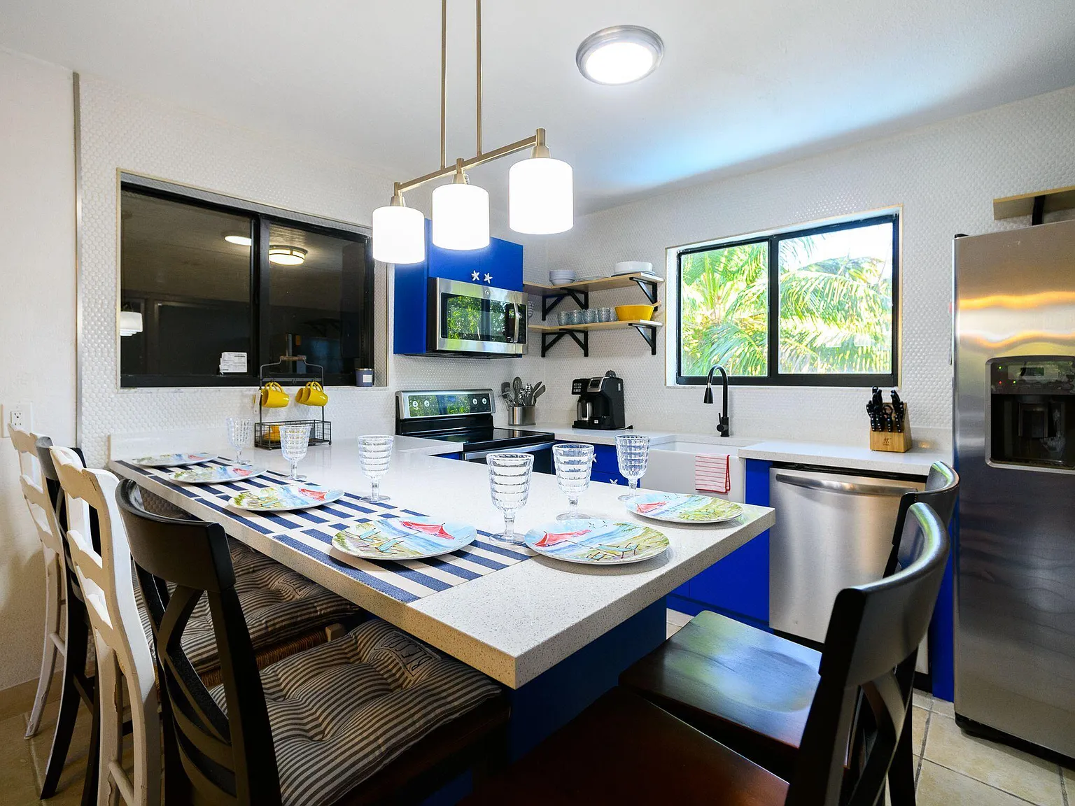 3 bed, 4.0 bath, 1500 sqft, $4,250 — Photo 4