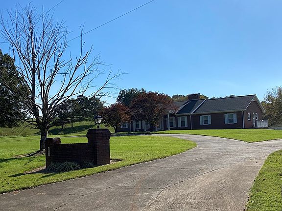 2nd image of 2840 Rockwood Park Rd