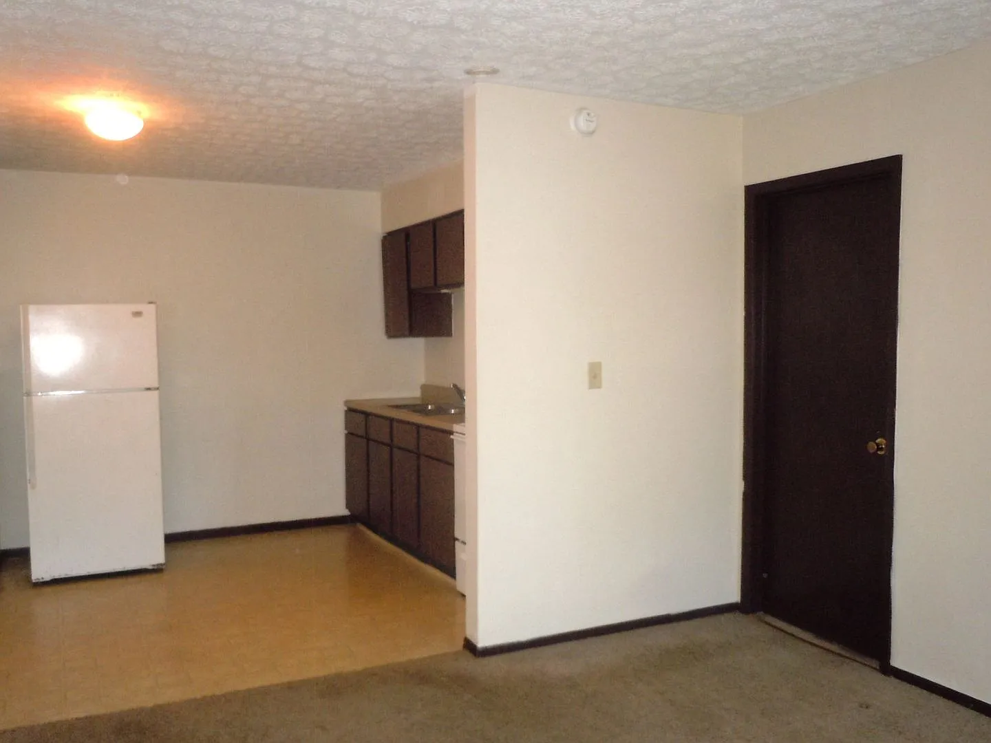 309 Anthony Drive — Photo 3