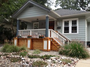 40 Sylvan Ave, Pleasant Ridge, MI 48069